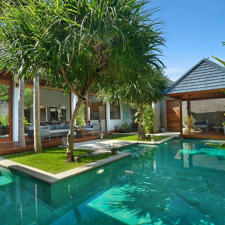Villa Odyssey Seminyak Eksteriør billede
